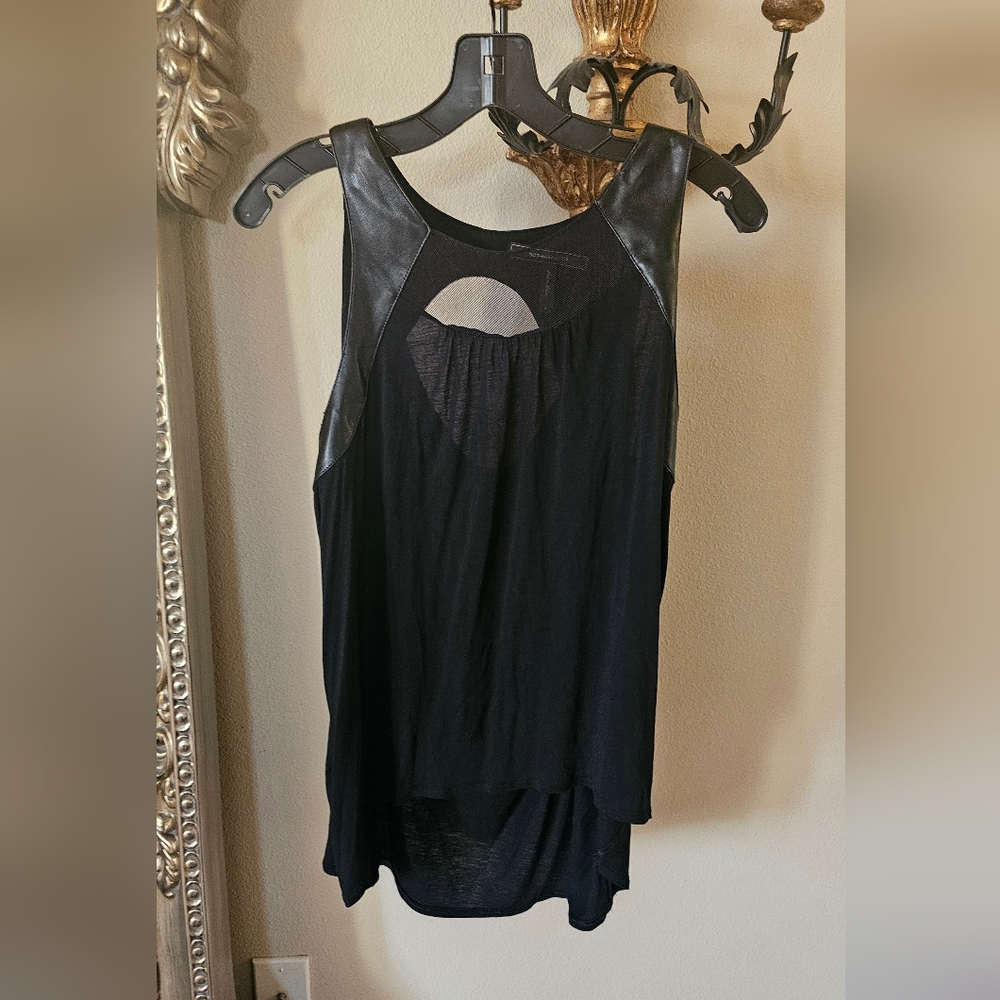 BCBG MAXZARIA TOP